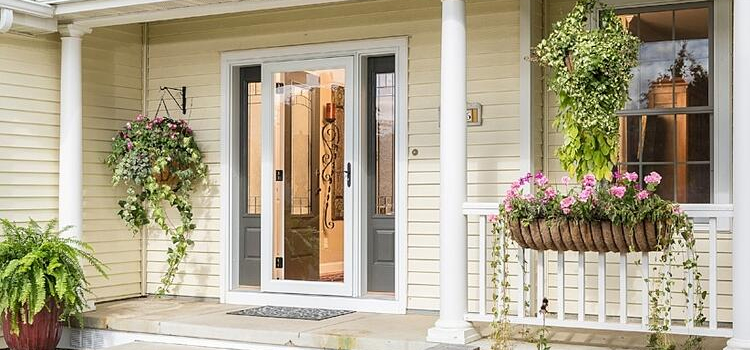 screen door installation in Grass Valley