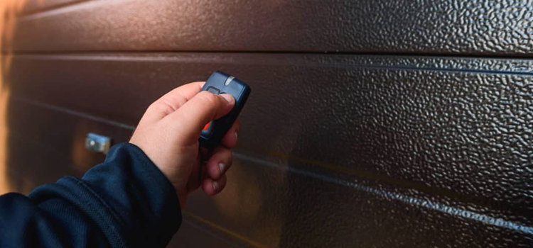 automatic door opener with remote control in Grass Valley